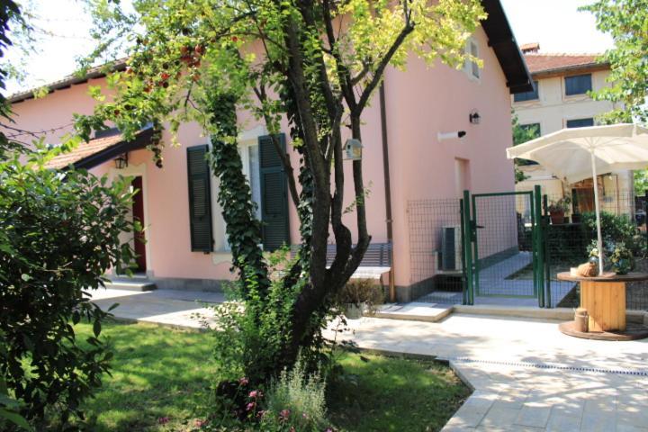 Hotel Praga à Serravalle Scrivia Extérieur photo