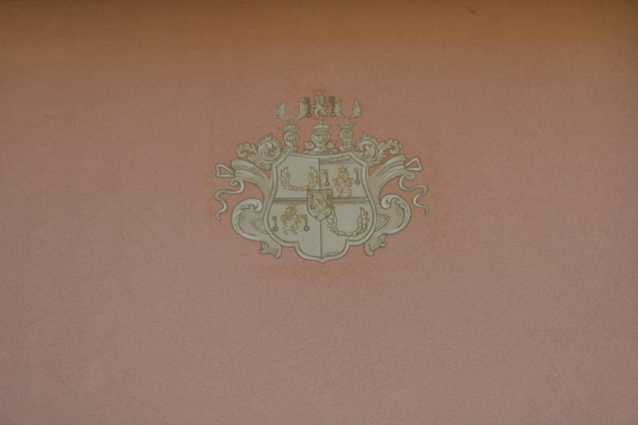 Hotel Praga à Serravalle Scrivia Extérieur photo